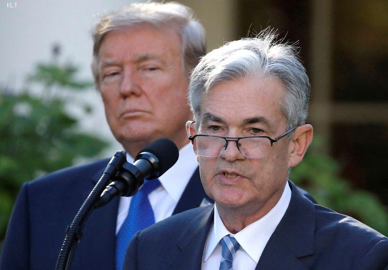 Trump Công Kích Powell: Tác Động Lên Thị Trường Vàng & Ngoại Tệ?