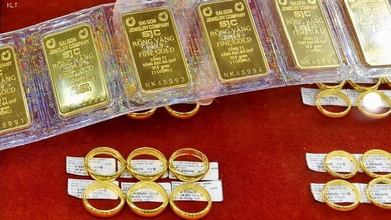 Vàng miếng 'bốc hơi' gần chục triệu: Chuyên gia cảnh báo điều gì?